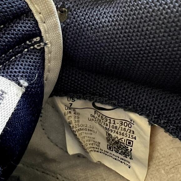 Nike Dunk Low "Fir Midnight Navy" Size 7 - Picture 7 of 9